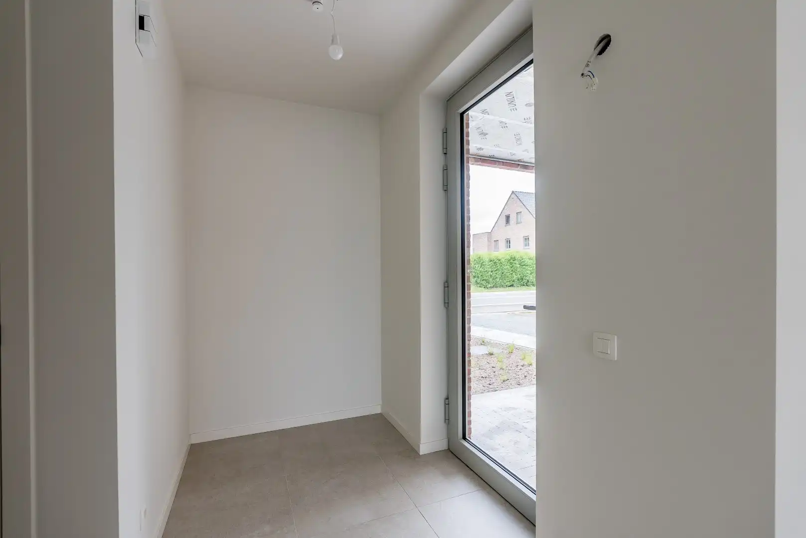 Gunstig gelegen nieuwbouwwoning vlakbij het centrum van Mol-Sluis foto 3
