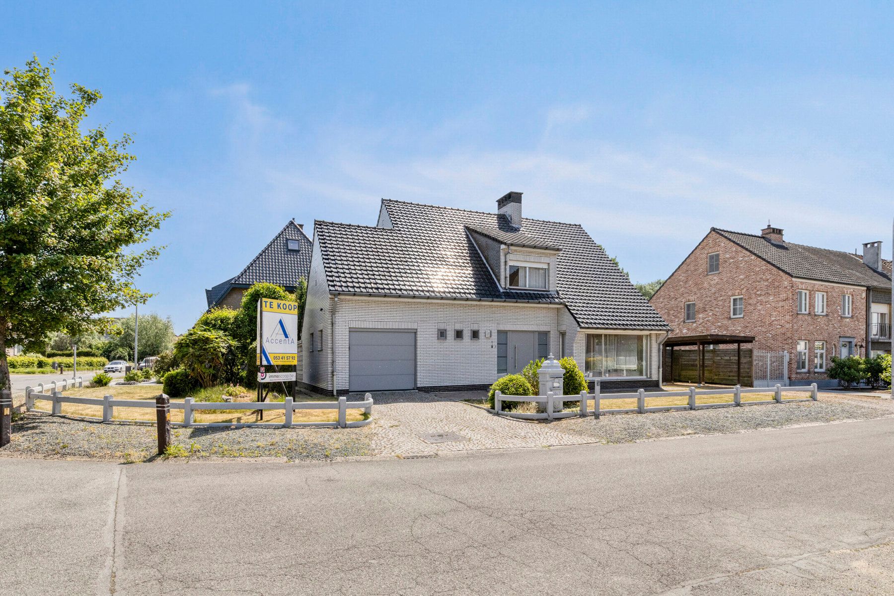 Te renoveren villa met 4 slpk, garage + carport en tuin! foto 3
