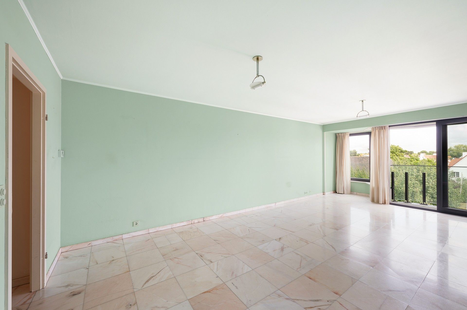 Centraal gelegen appartement met twee terrassen nabij de Lippenslaan foto 4