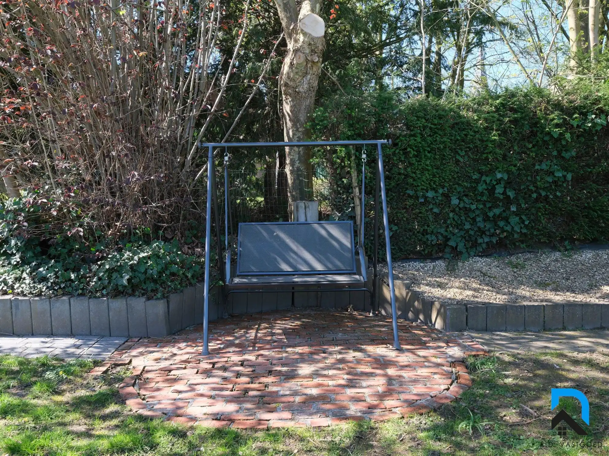 Halfopen bebouwing met grote tuin in Beverst foto 34