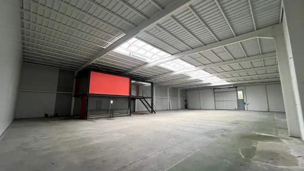 Nieuwbouw loods te koop in fase II Walle Kortrijk foto 3
