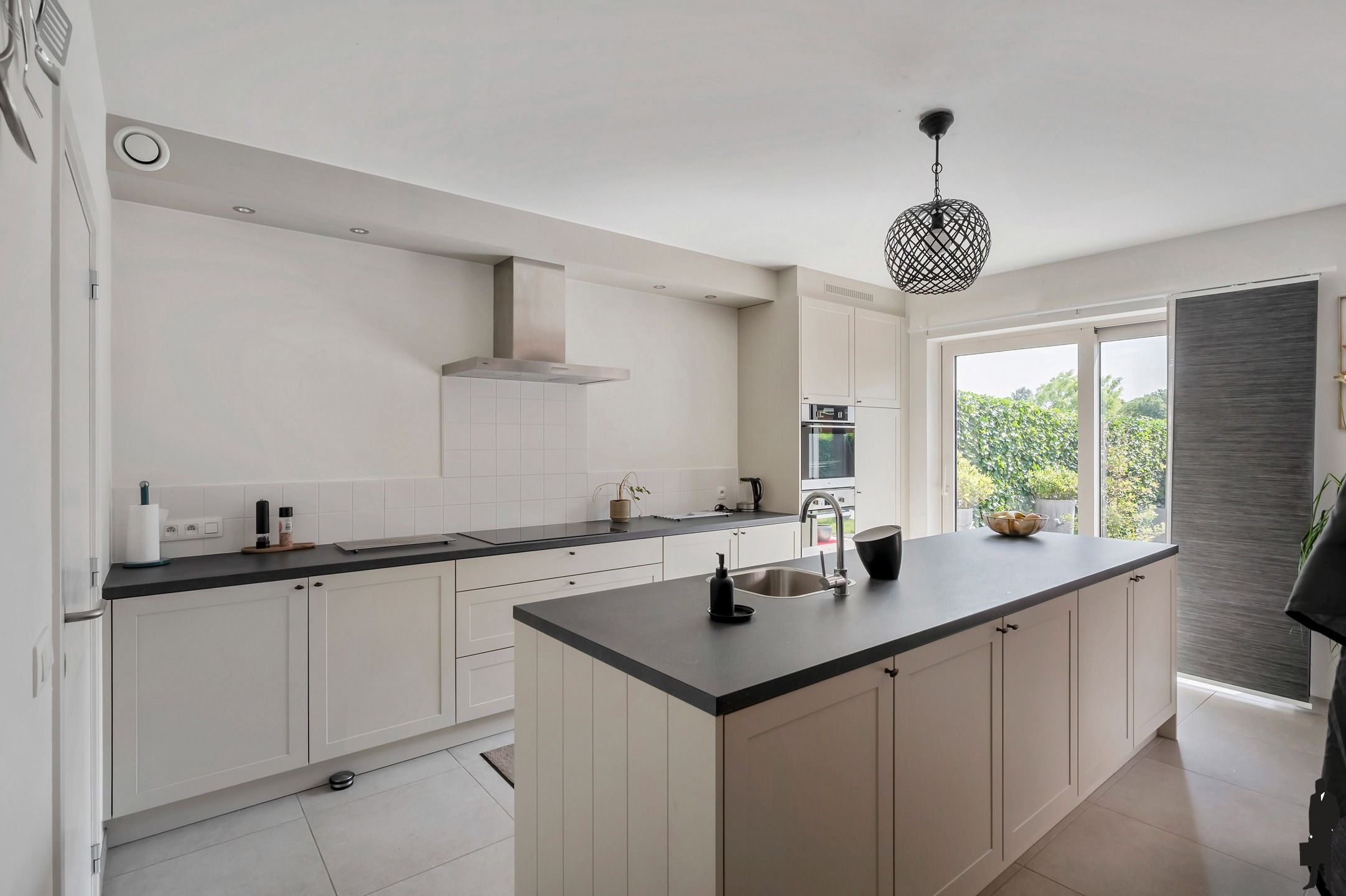 Instapklare en energiezuinige woning op ca. 302 m² ! foto 7