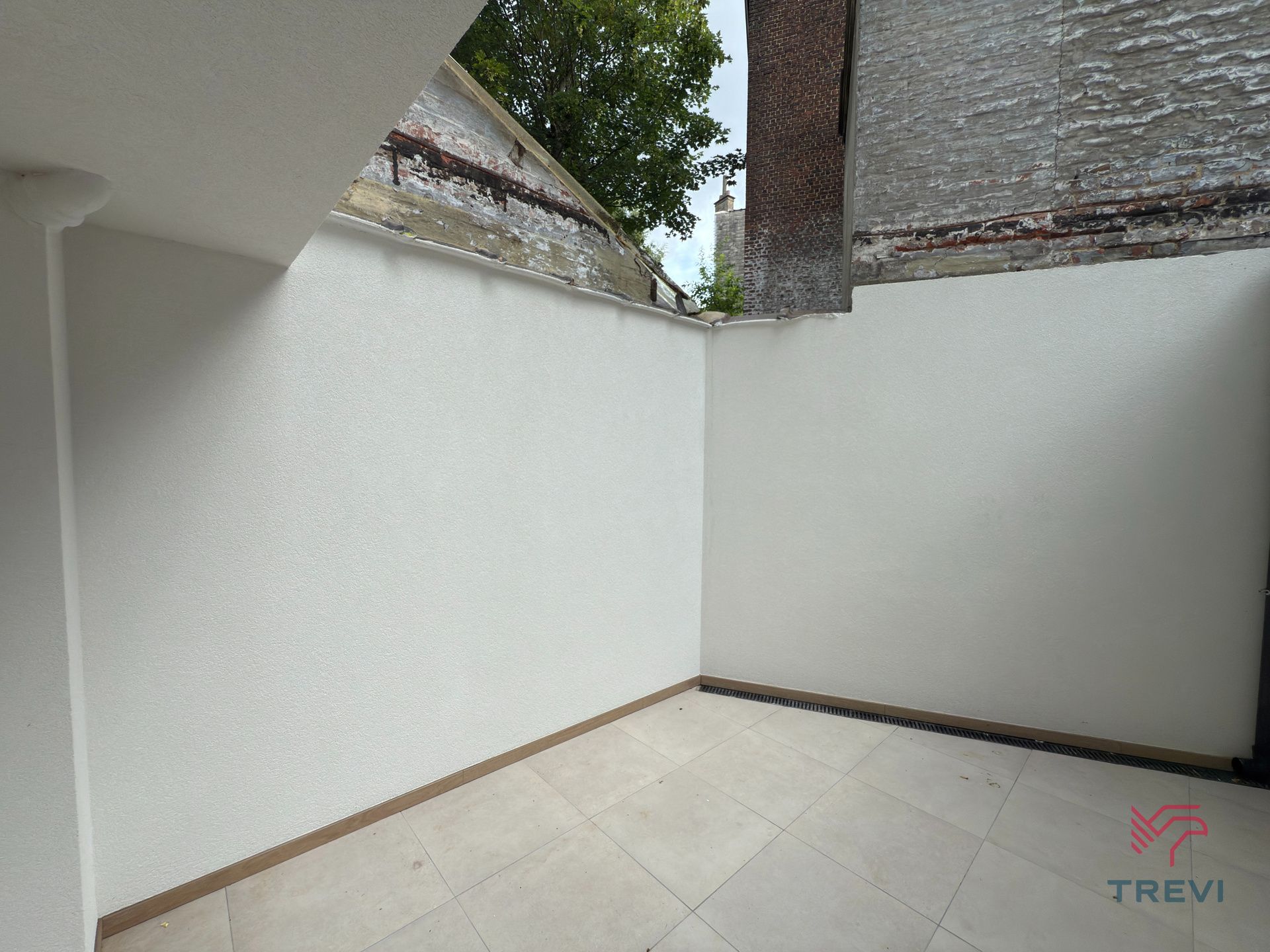Gerenoveerd 2 slaapkamer appartement voor 1e bewoning! foto 16