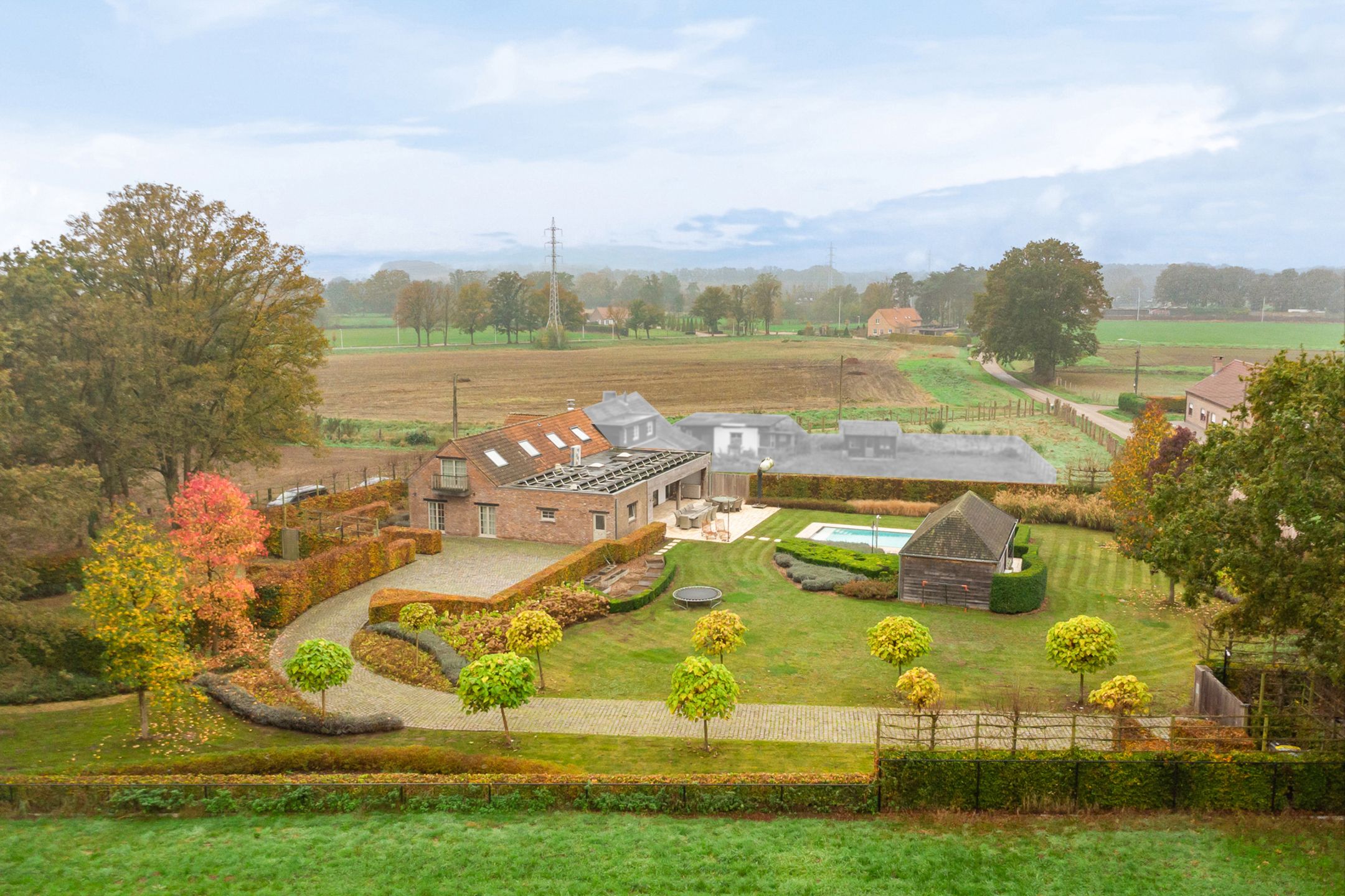 Unieke landelijke woning met prachtige tuin op 3338 m2  foto 2