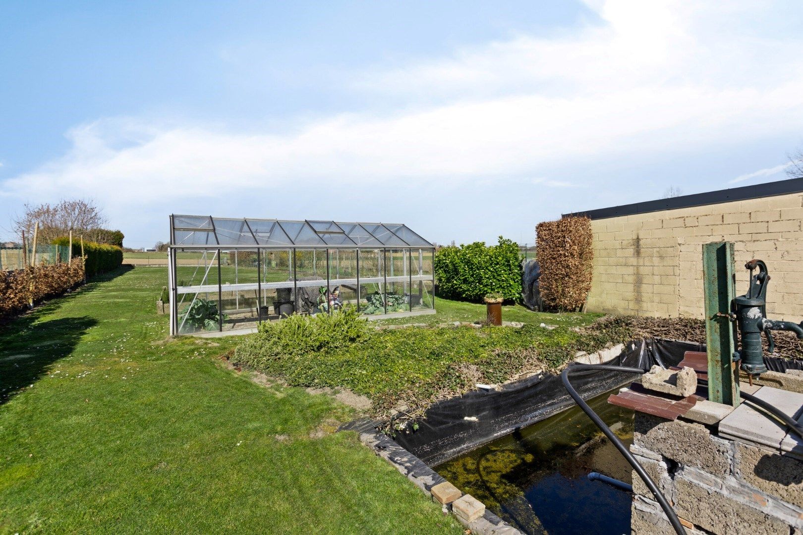 Wonen in de natuur: Ruime woning met diepe tuin, zeer rustig gelegen aan de Kevie te Tongeren foto 24