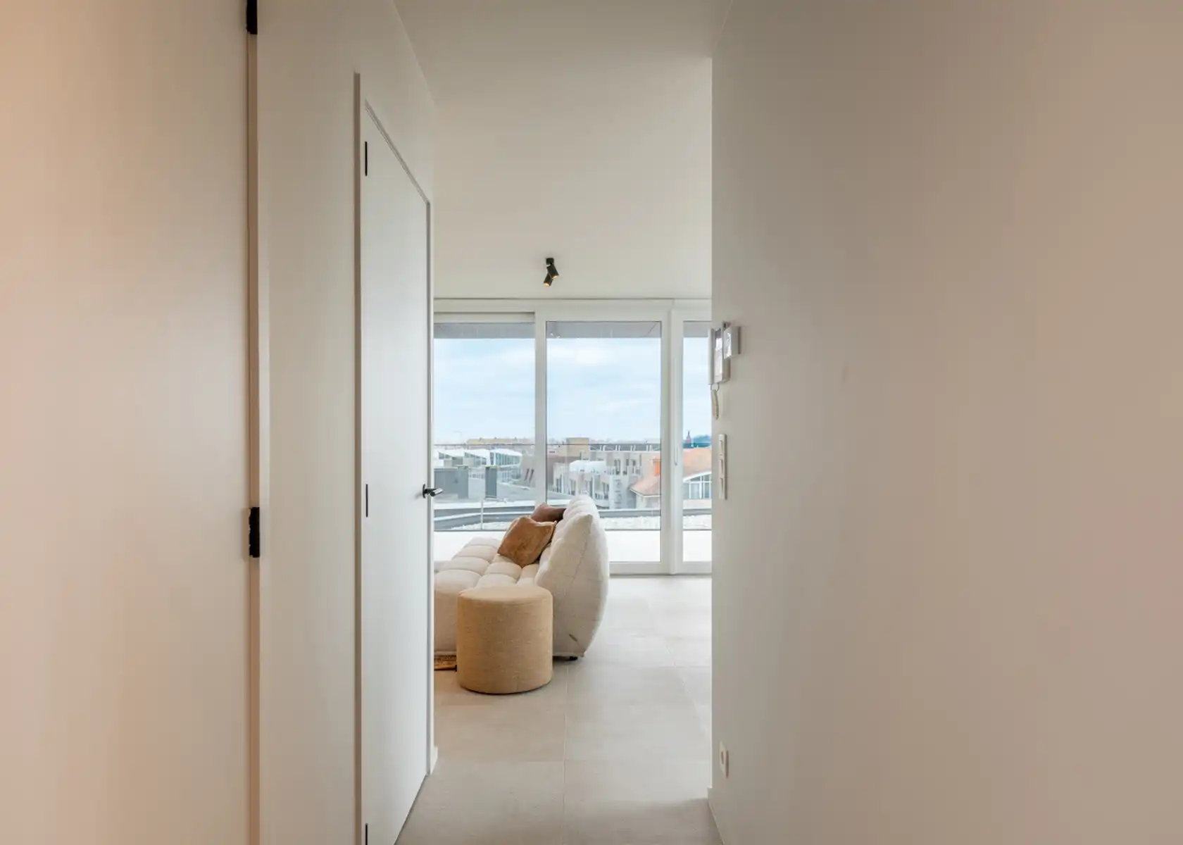 Prachtige penthouse met zonneterras en zeezicht foto 10