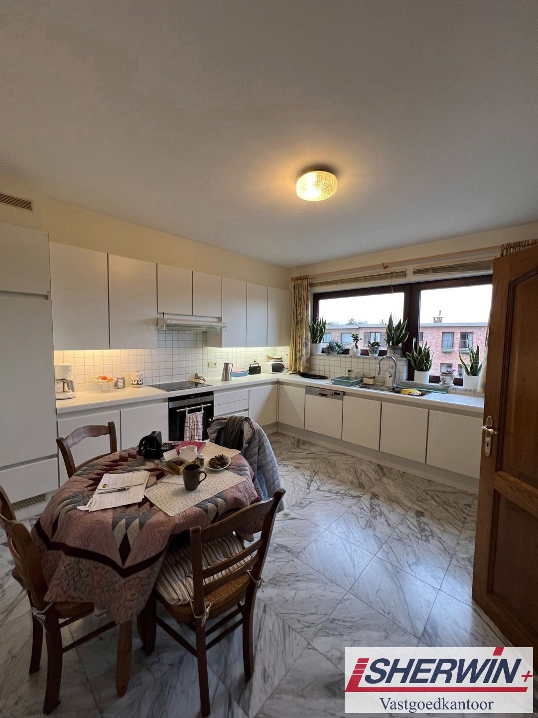 Deel van zeer goed gelegen appartementsgebouw in centrum foto 7