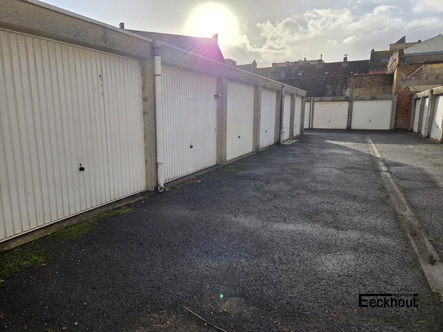 Gesloten garagebox op gunstige locatie foto 7