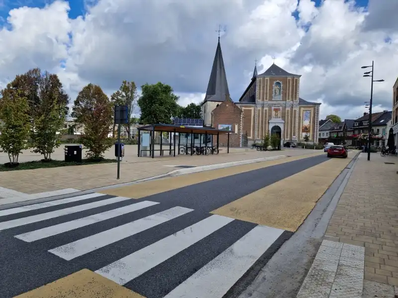 Centraal gelegen nieuwbouw handelsgelijkvloers (160m²) met gezellig terras (130m²) op een TOPlocatie! foto 22