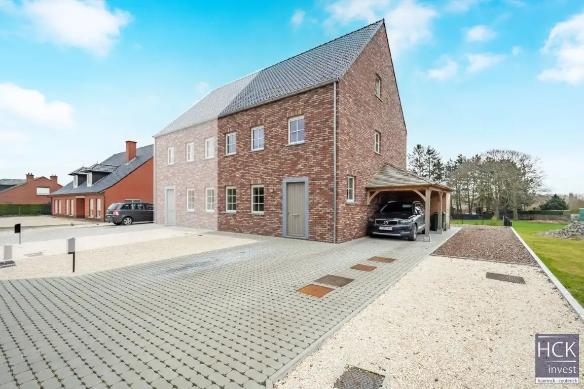 KRUISHOUTEM - Rustig gelegen ruime woning met groenzicht! foto {{pictureIndex}}