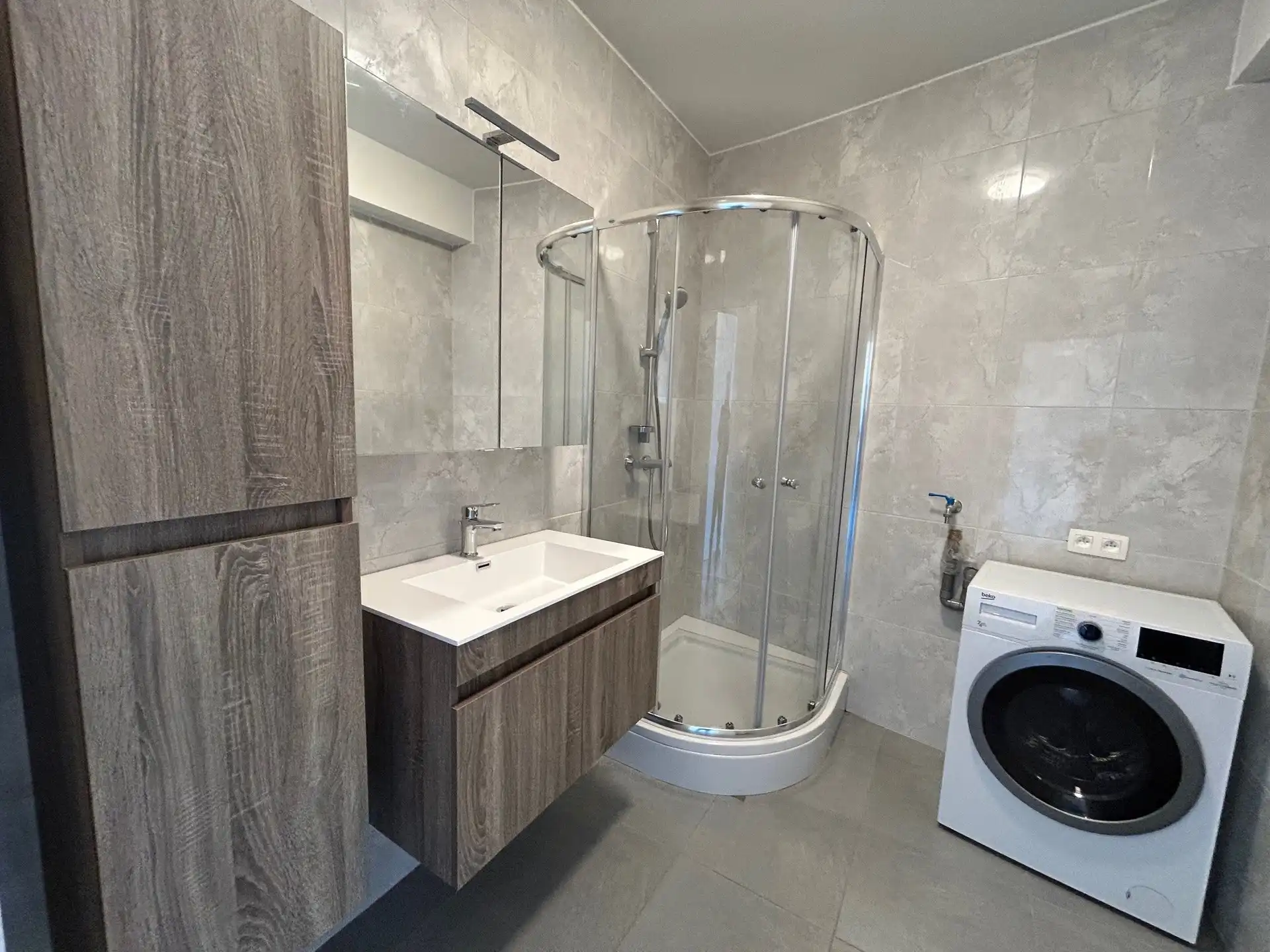 1 SLK APPARTEMENT OP DE MARKT IN BILZEN foto 6