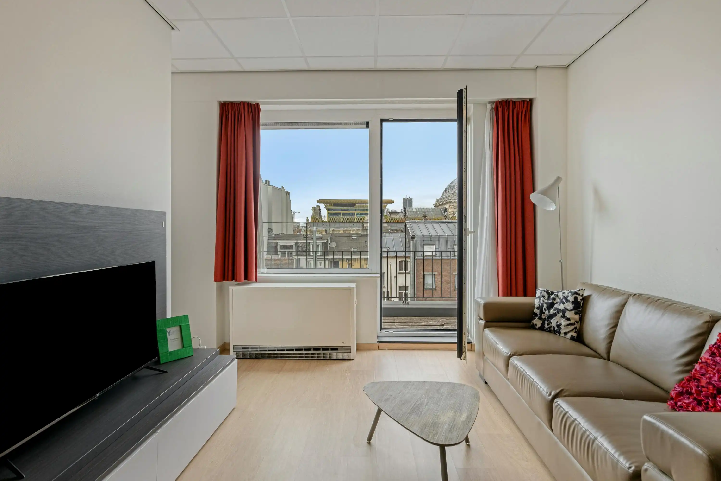 Lichtrijke Studio te Koop in Hartje Brussel foto 13