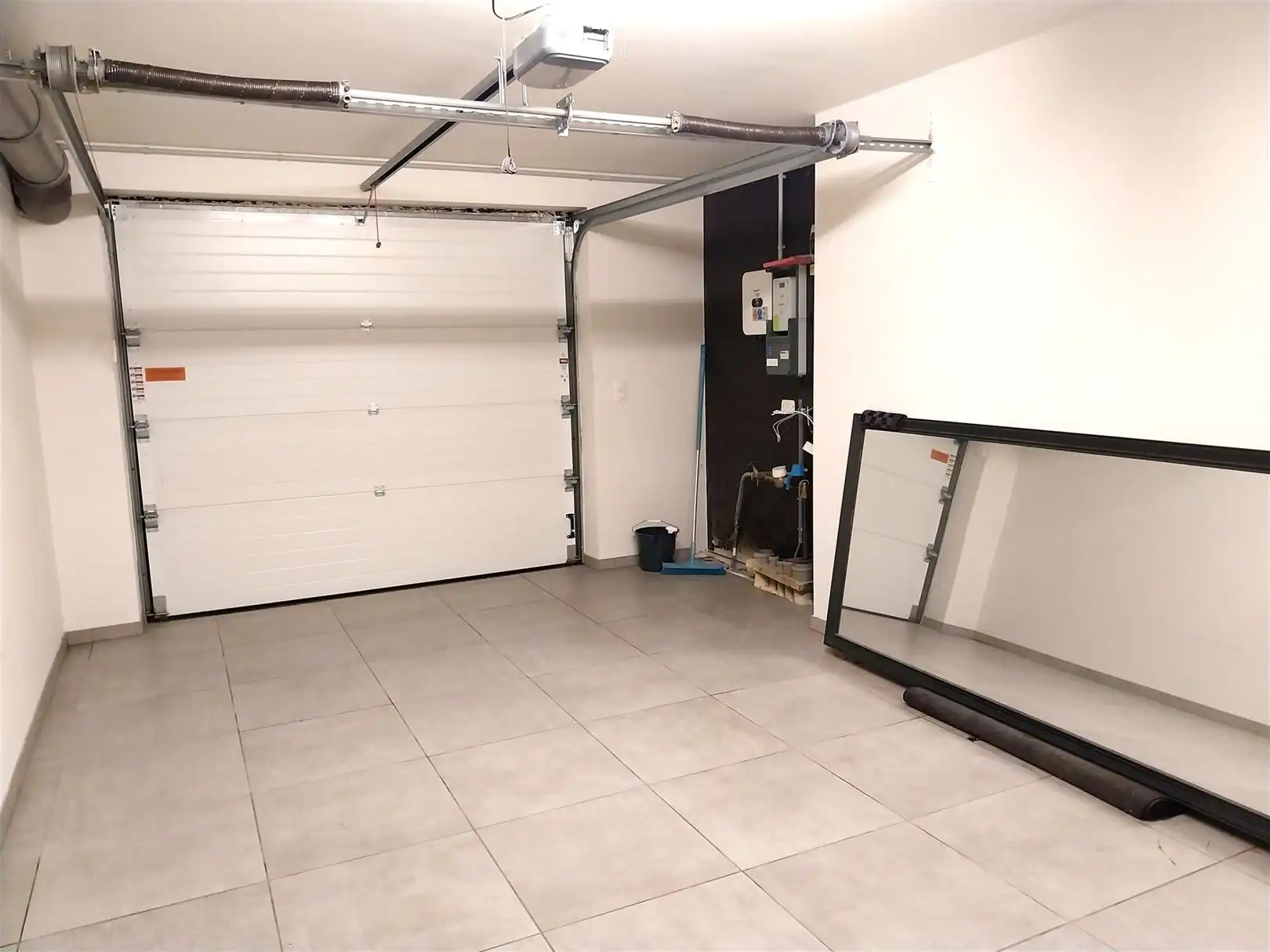 TE  HUUR: Halfopen bebouwing met 3 slaapkamers in Pelt! foto 14