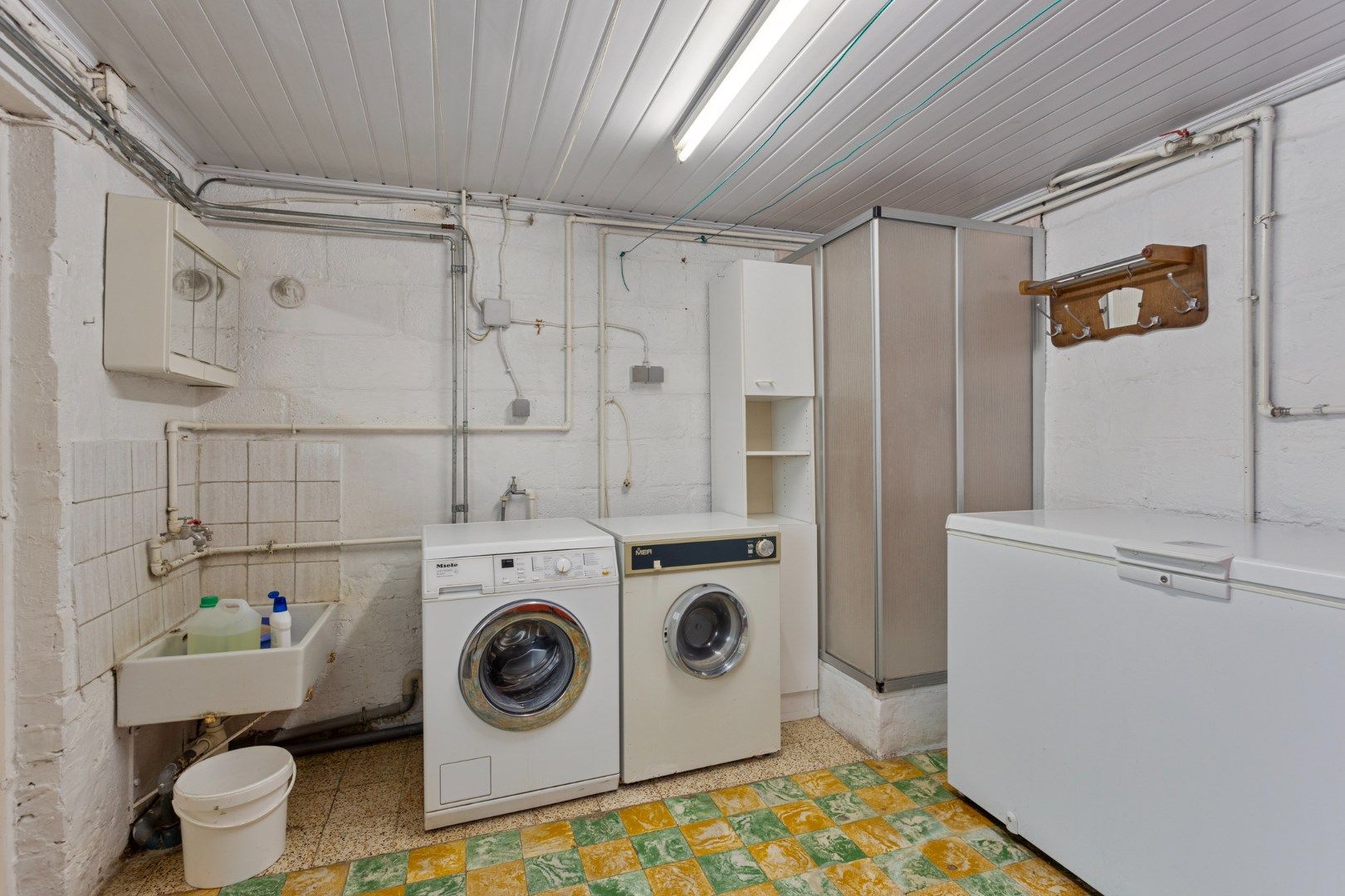 Ruime woning met bebouwbare tuin en achterliggende gronden foto 13