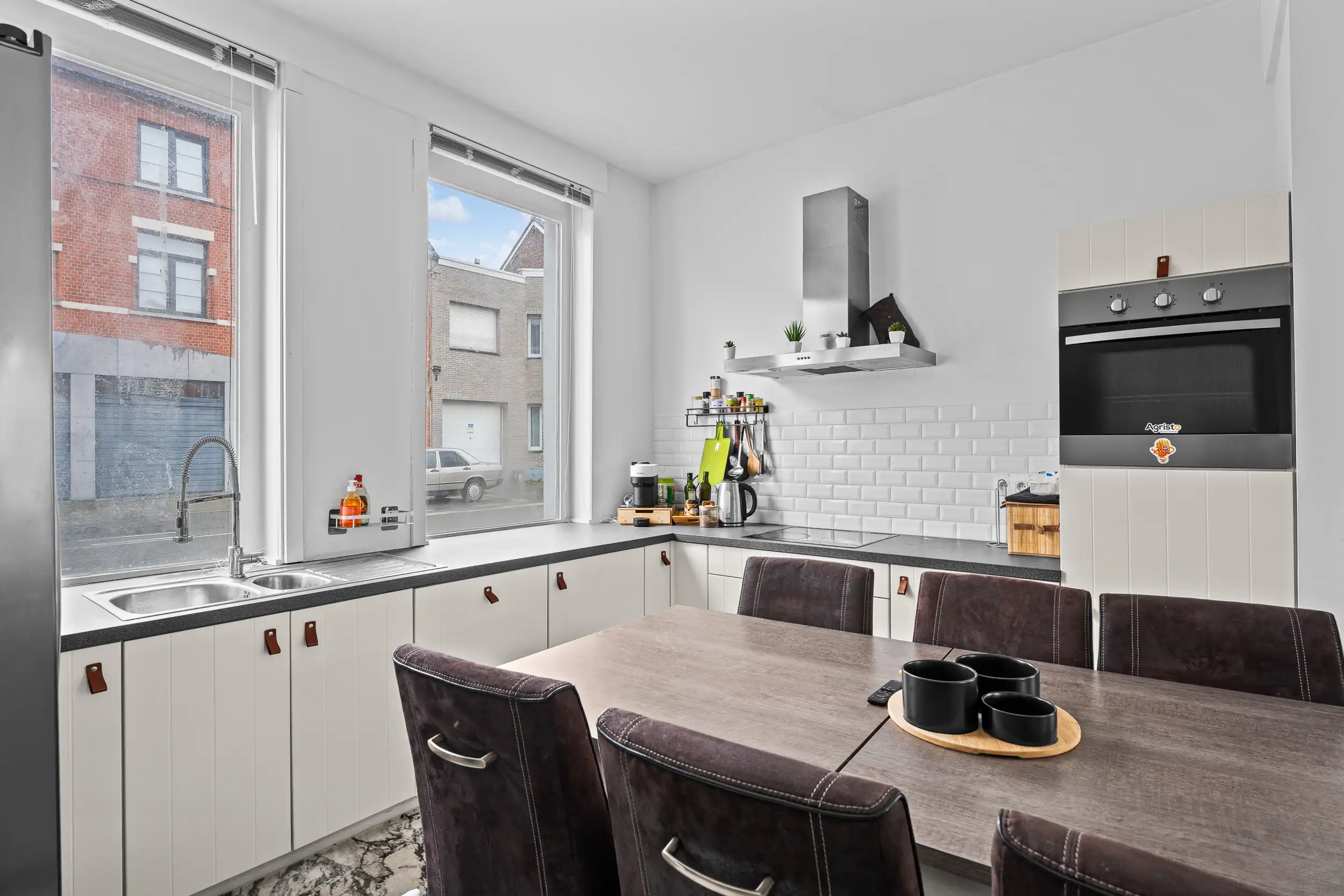 Gezellige starterswoning in Heule foto 4