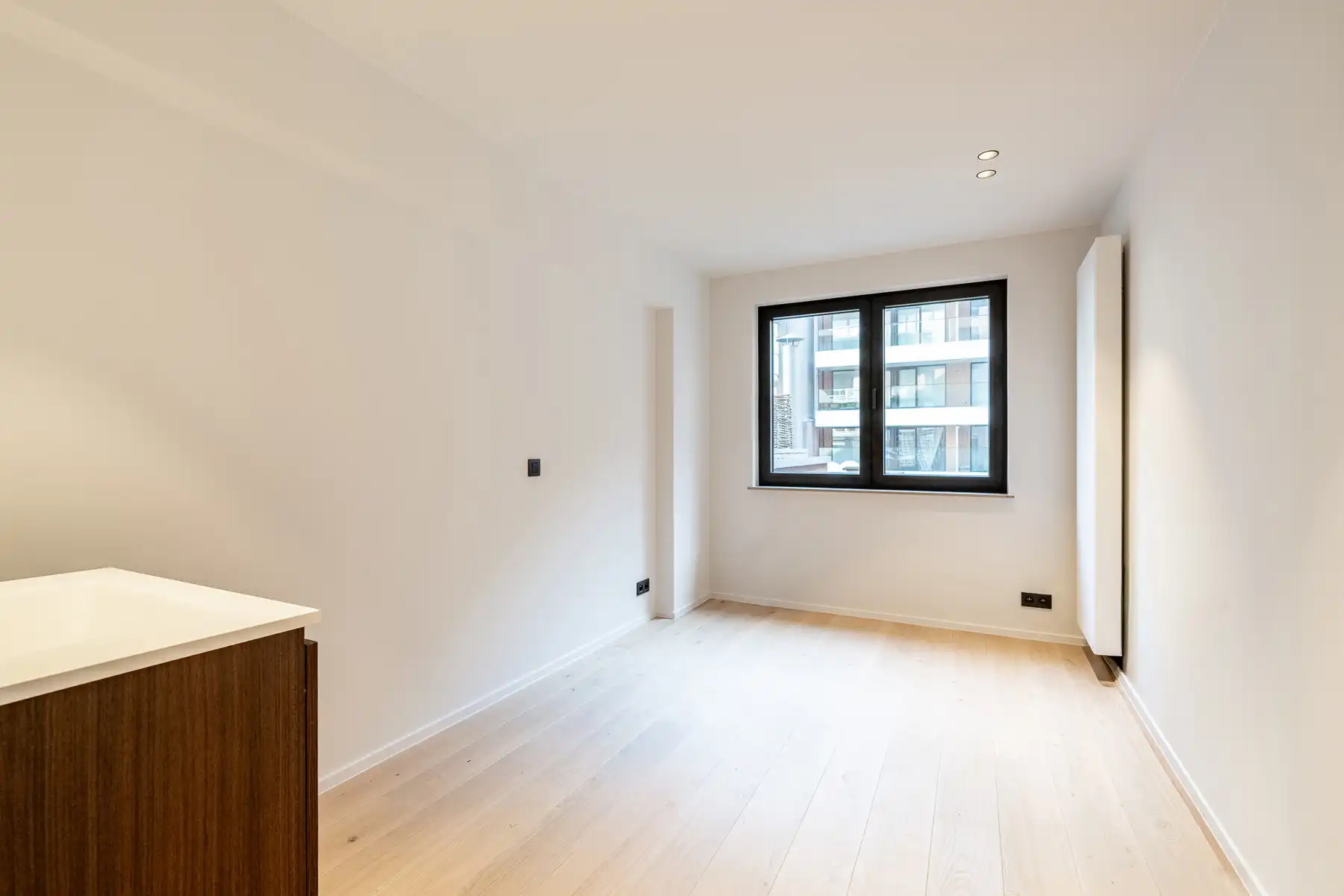 Gerenoveerd appartement met zijdelings zeezicht foto 12