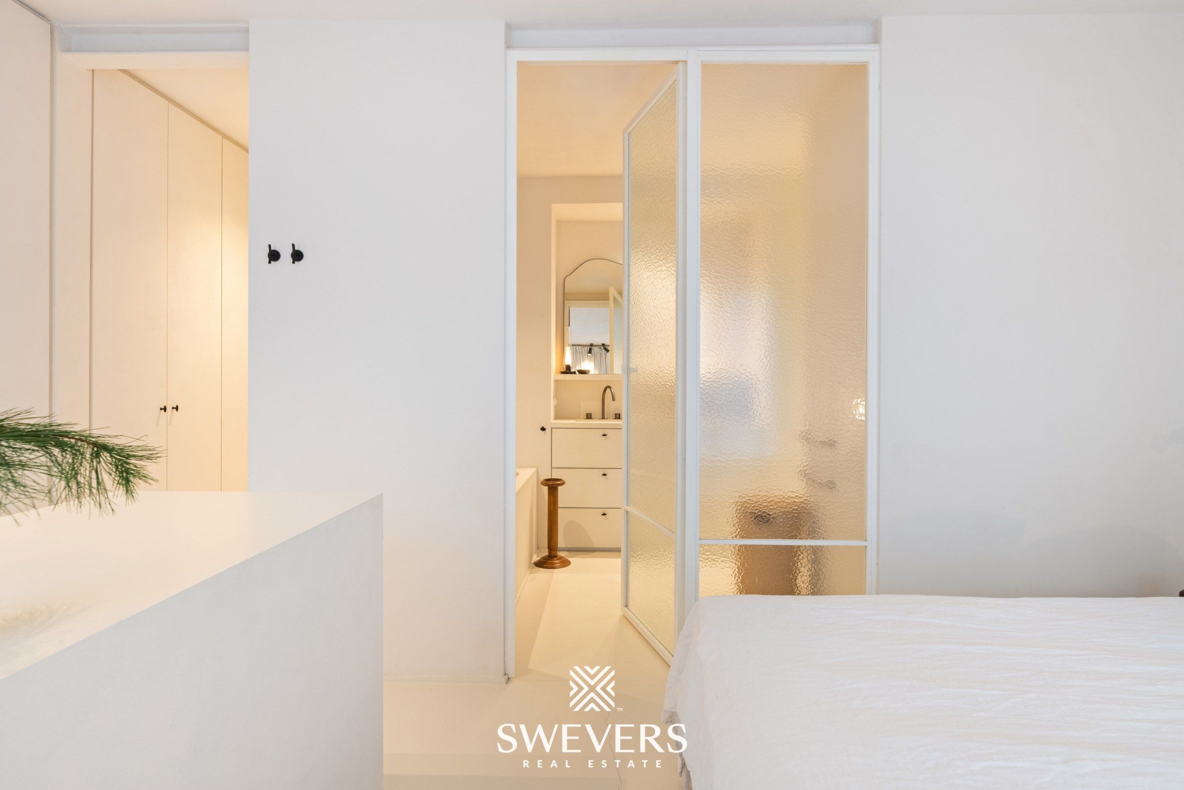 Uitzonderlijk gerenoveerde woning op 9a15 in het rustige Mol-Wezel foto 25