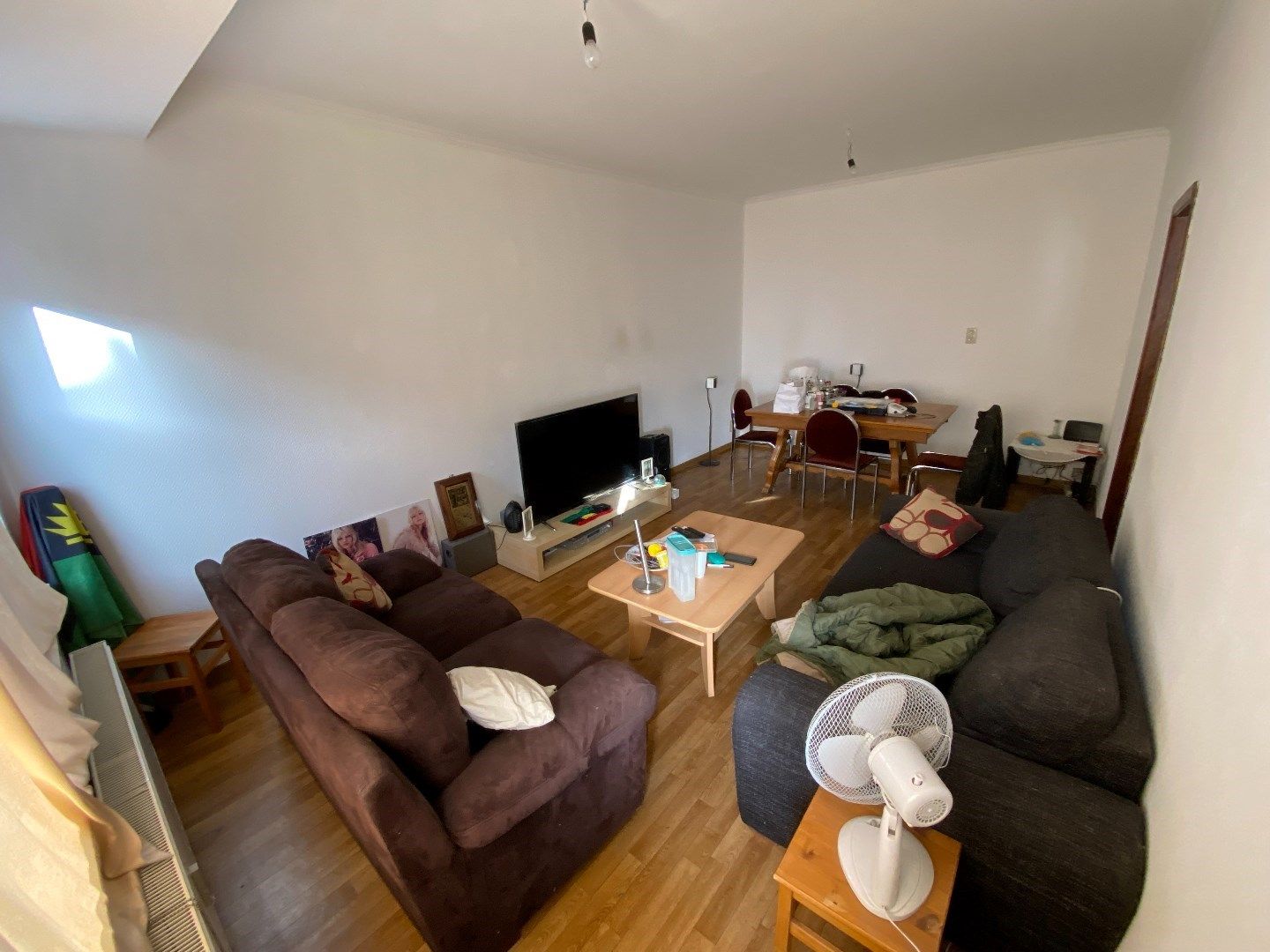 Gelijkvloers appartement met 2 slaapkamers en buitenkoertje in hartje Tongeren foto 8
