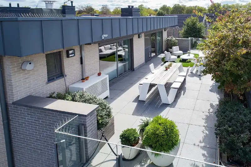INVESTERINGSPAND: TOP GELEGEN PENTHOUSE MET UNIEK TERRAS EN LEVENSLANGE HUURDERS foto 3