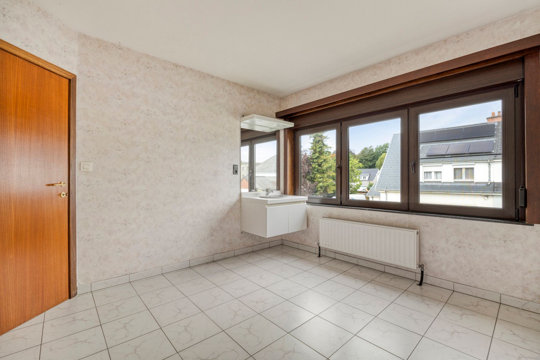 IN OPTIE - Onderhouden half-open bebouwing met garage. foto 18
