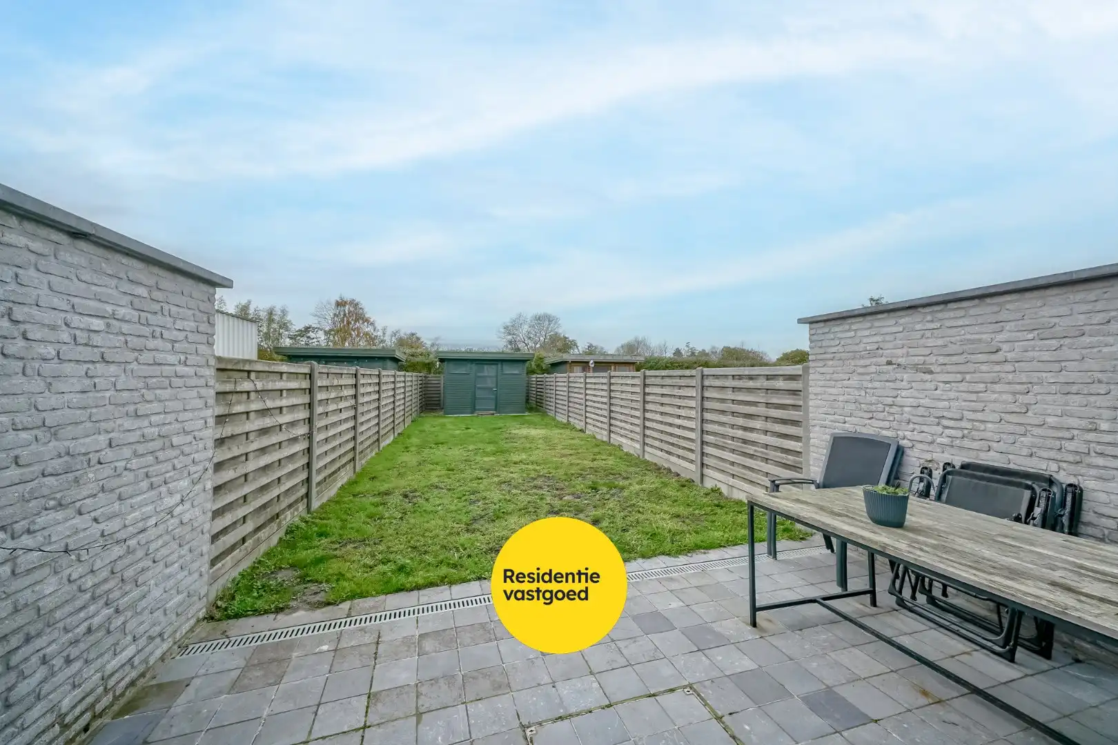 Instapklare woning met 3 kamers, tuin en garage foto 3