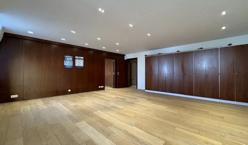 Kantoren te huur in monumentale herenwoning in Anwerpen foto 4