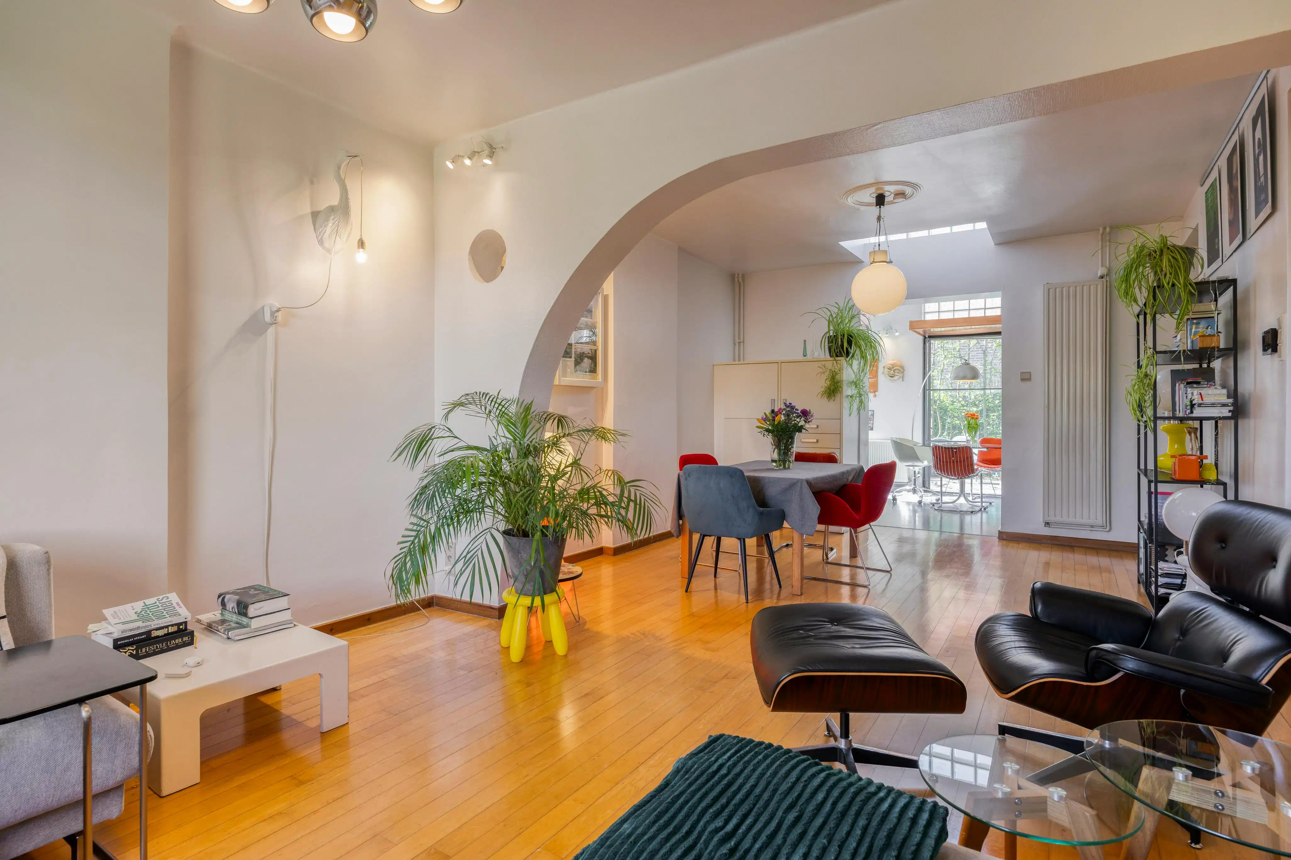 Instapklare gezinswoning met 5 slaapkamers en ruime tuin foto 7