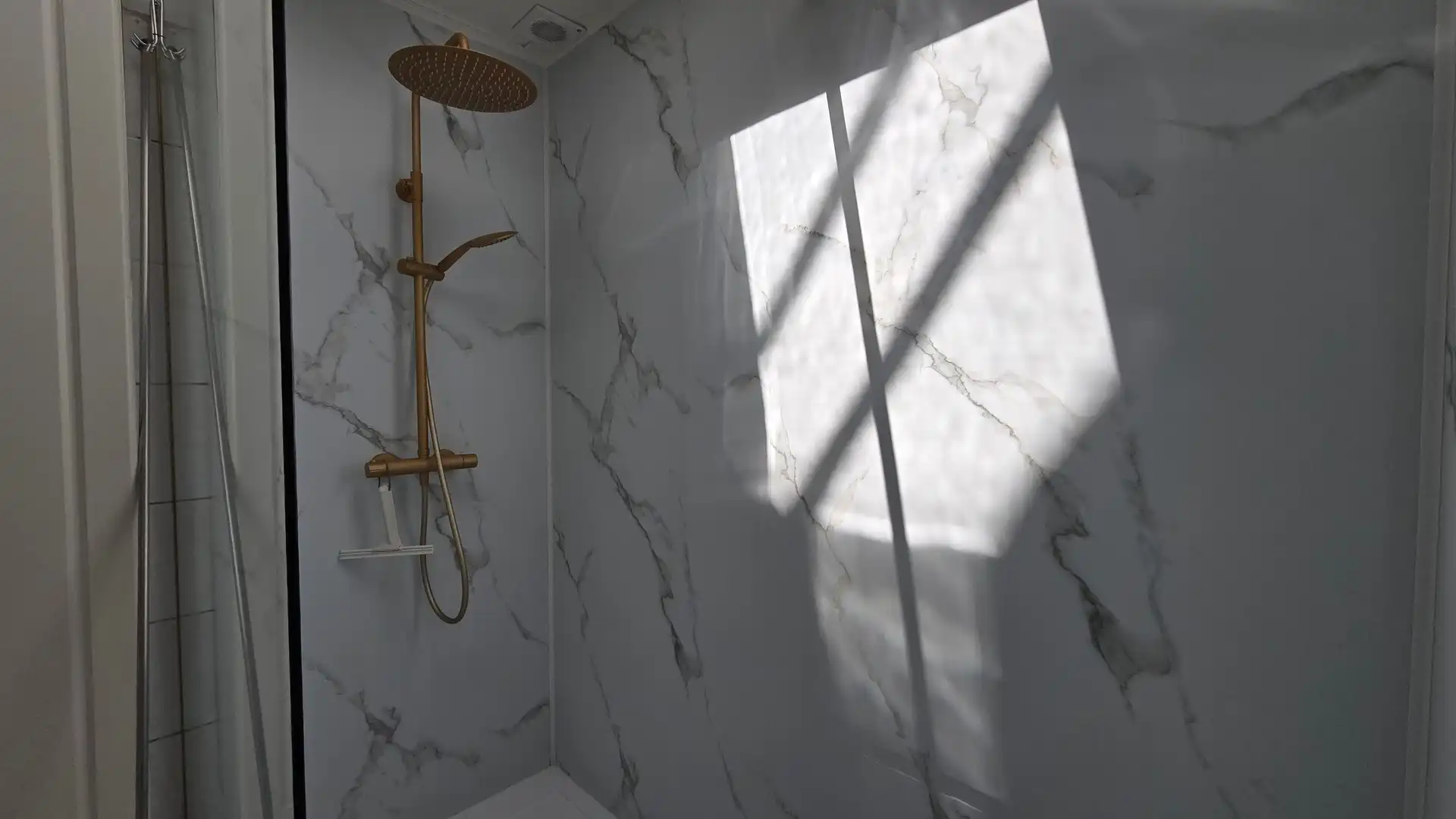 Stijlvol gerenoveerde woning nabij De Vaart (Leuven) foto 5