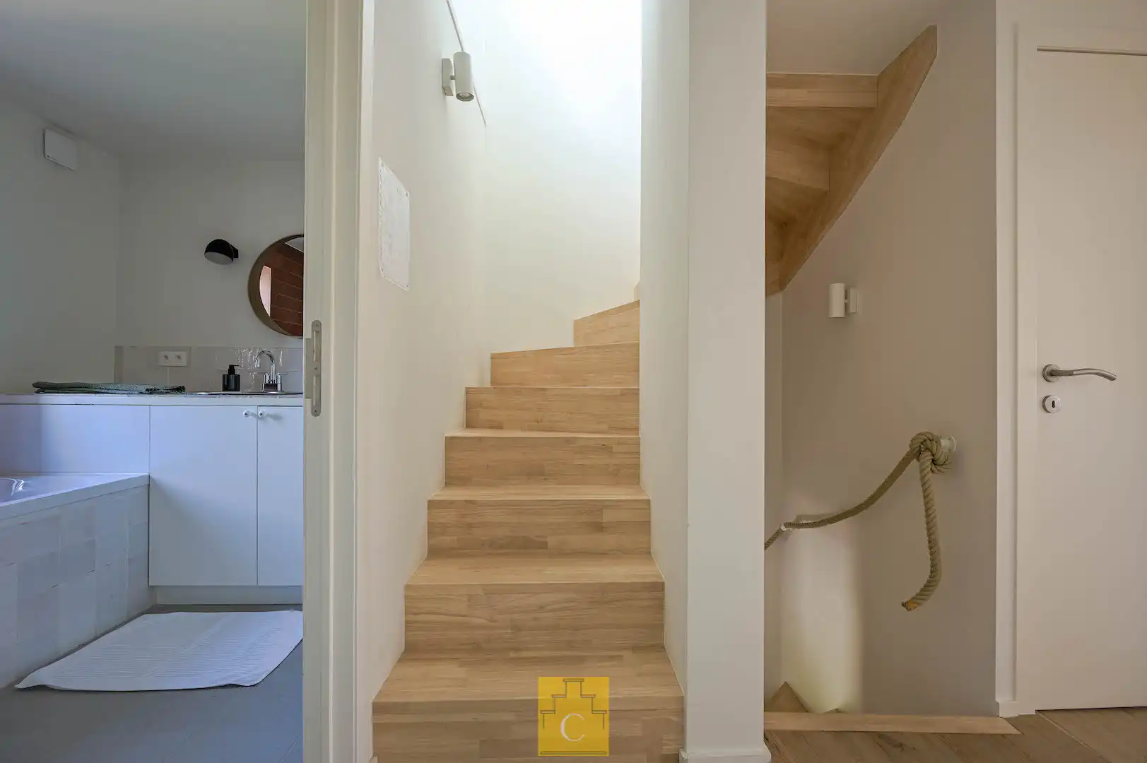 Charmant gerenoveerde dorpswoning te koop in het pittoreske Lissewege foto 23