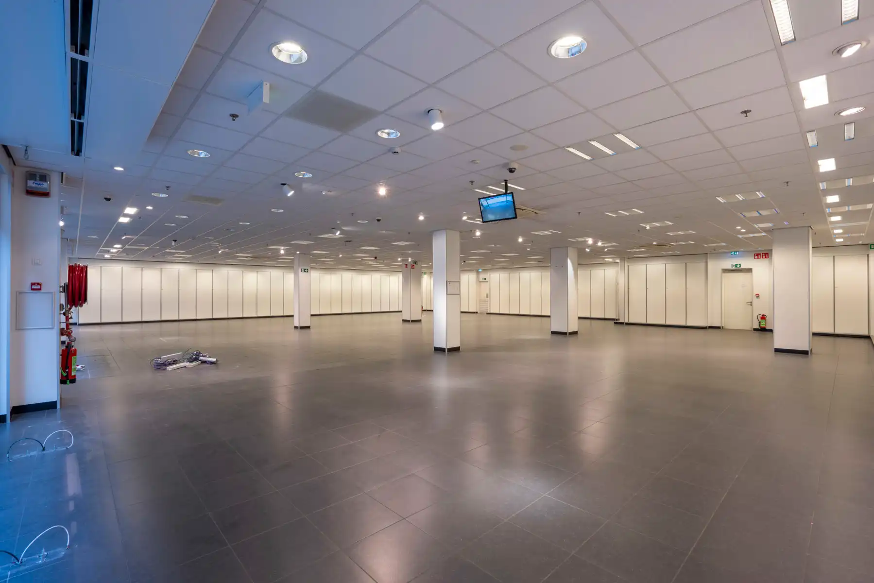 Commerciële toplocatie in Shopping Den Tir foto 4