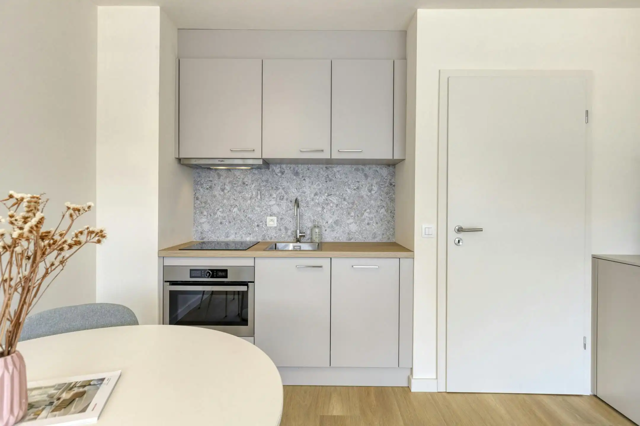 Volledig gerenoveerde studio (30m²) te Koksijde-Bad foto 11