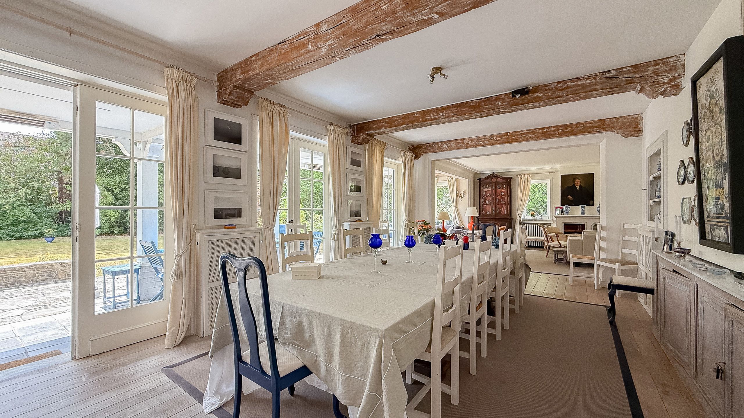 Karaktervolle villa met uitzonderlijk potentieel -TOPLOCATIE foto 10