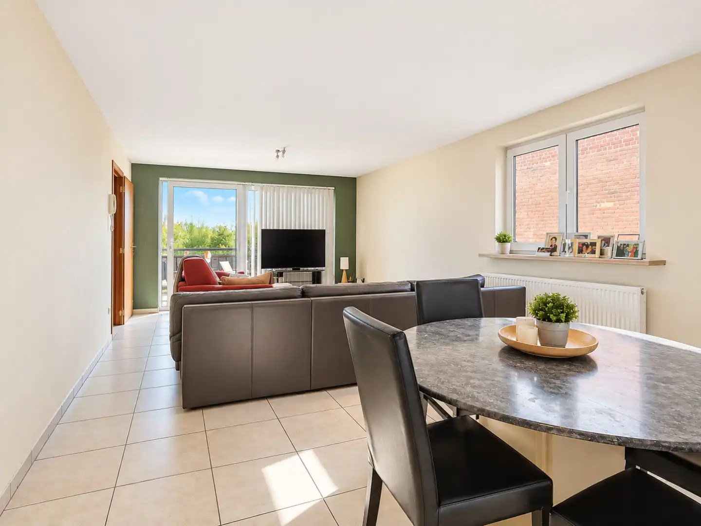 Gezellig gelijkvloers appartement te Schellebelle foto 2