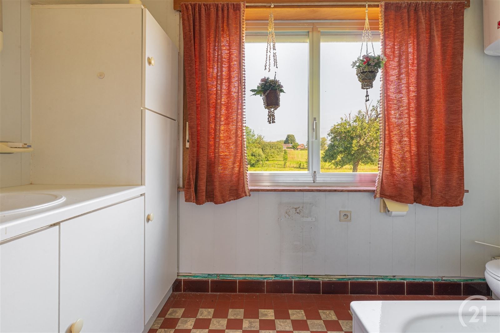 Te renoveren fermette met bijgebouwen en weide op 67are foto 11