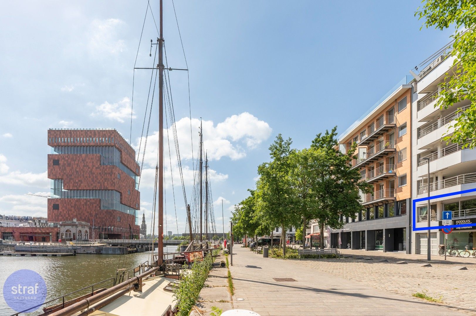 Gigantisch hoekappartement 233m2 met 3 slpks, 2 badk. en zicht op het MAS foto {{pictureIndex}}