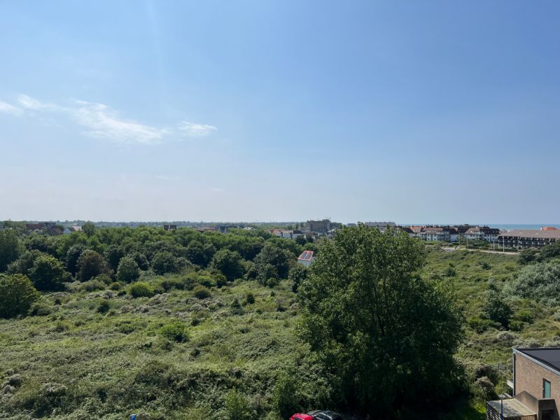 APPARTEMENT MET VERGEZICHTEN OP DE NATUUR EN DE ZEE VAN OOSTDUINKERKE foto 1