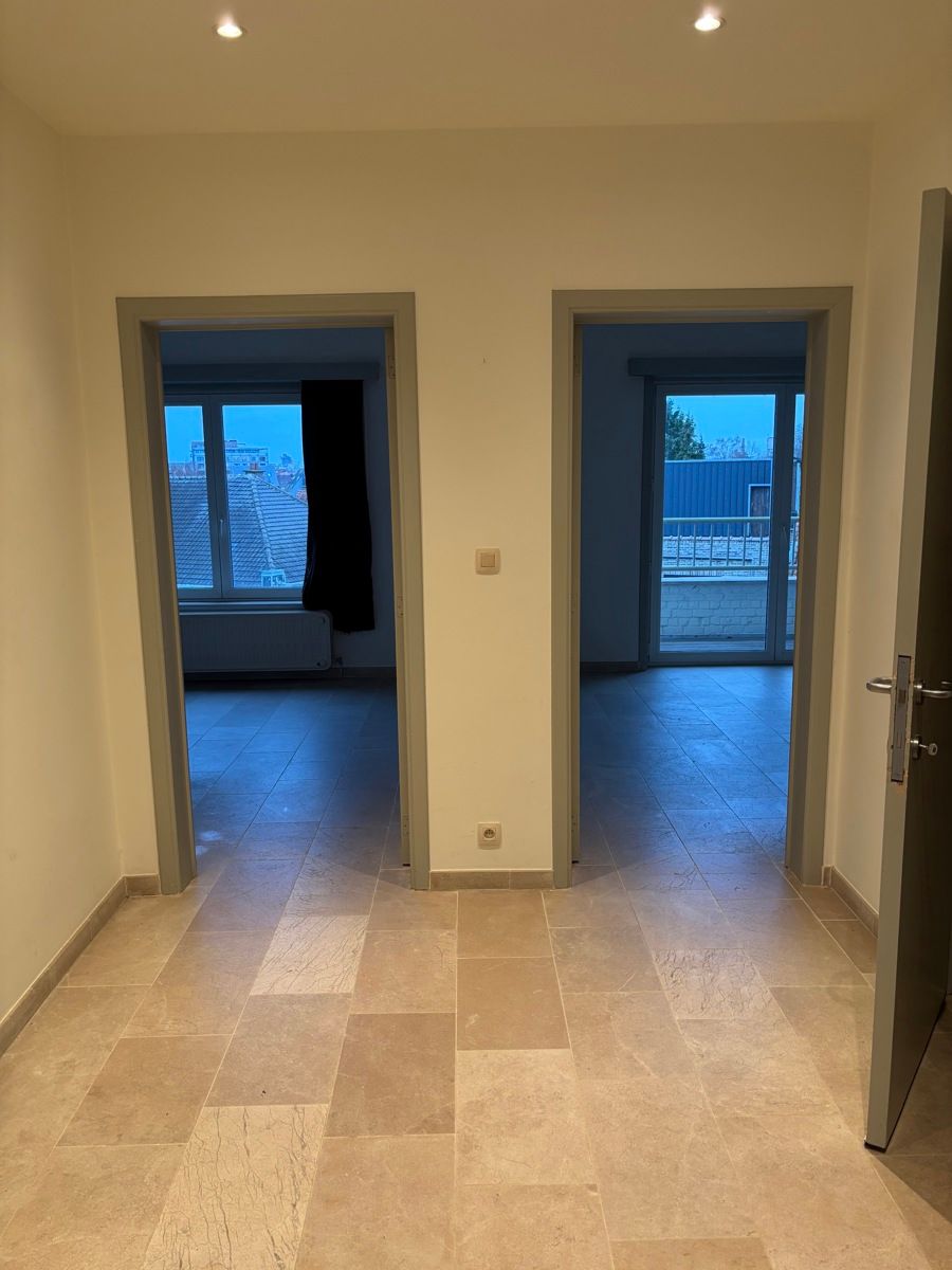 Ruim appartement met 3 slaapkamers te Aalst foto 7