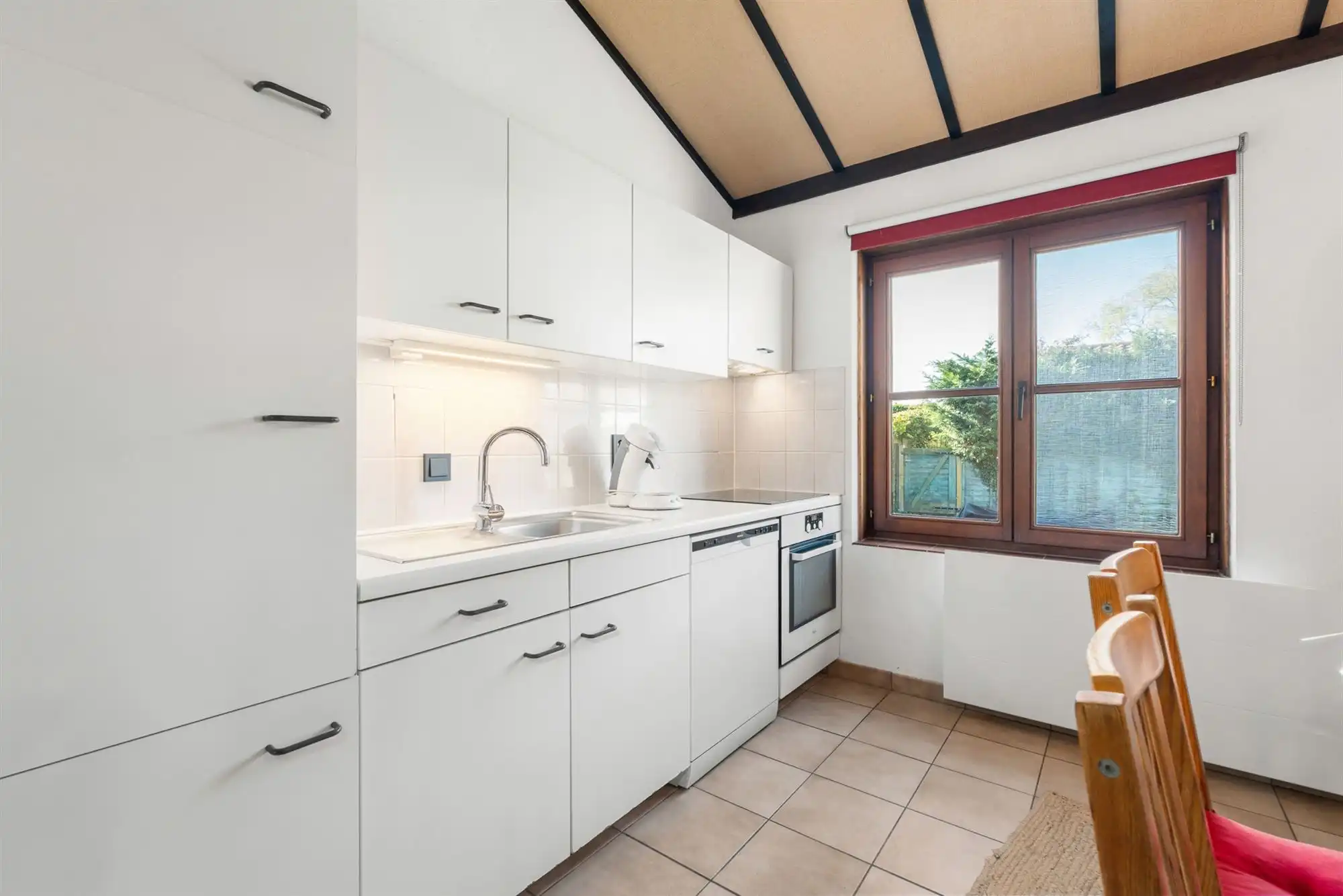 Leuke vakantiewoning met parking in park! foto 11