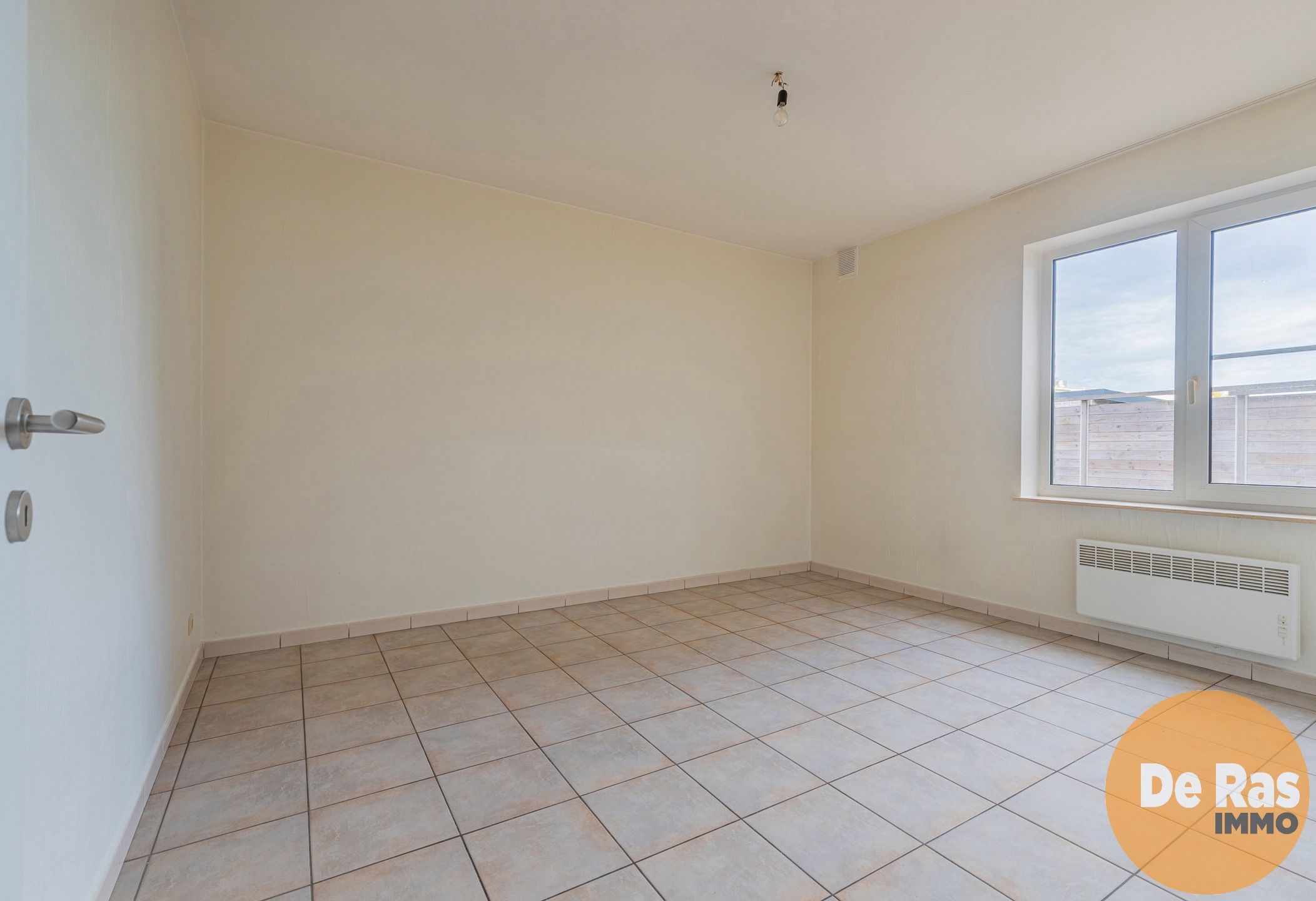 HERZELE - INSTAPKLAAR APPARTEMENT MET 2 KAMERS  foto 9