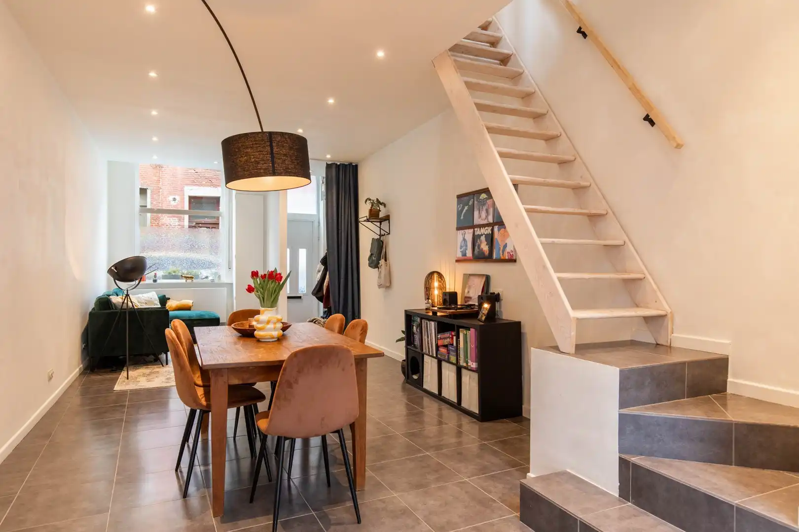 Instapklare woning met groot terras in de binnenstad foto 8