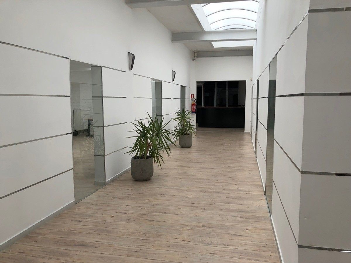 Commercieel te huur foto 10