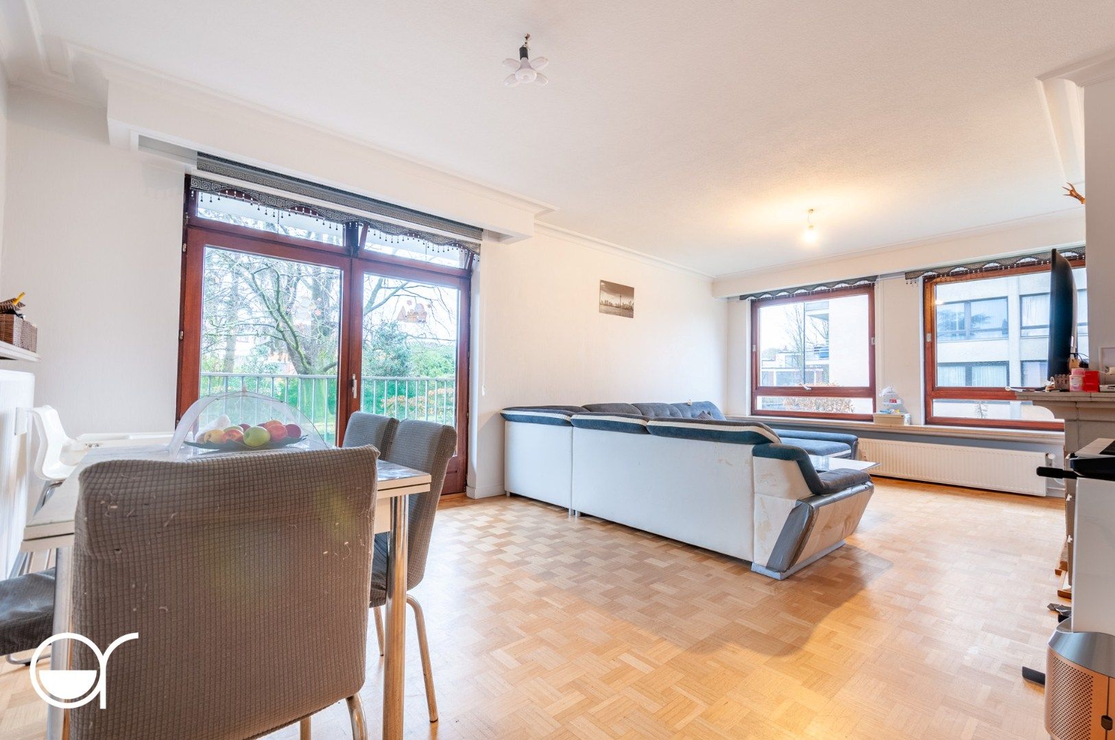 Appartement met groot terras en zicht op het groen op 1.3km van Dampoortstation foto 5