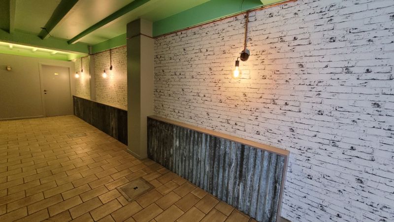 Roeselare-stadskern. Verhuurde handelsruimte met toiletten, keuken en berging van +/- 120m². Deze buurt krijgt een flinke update. Ideaal als opbrengst of eigen uitbating. Vaste huurinkomsten! foto 6