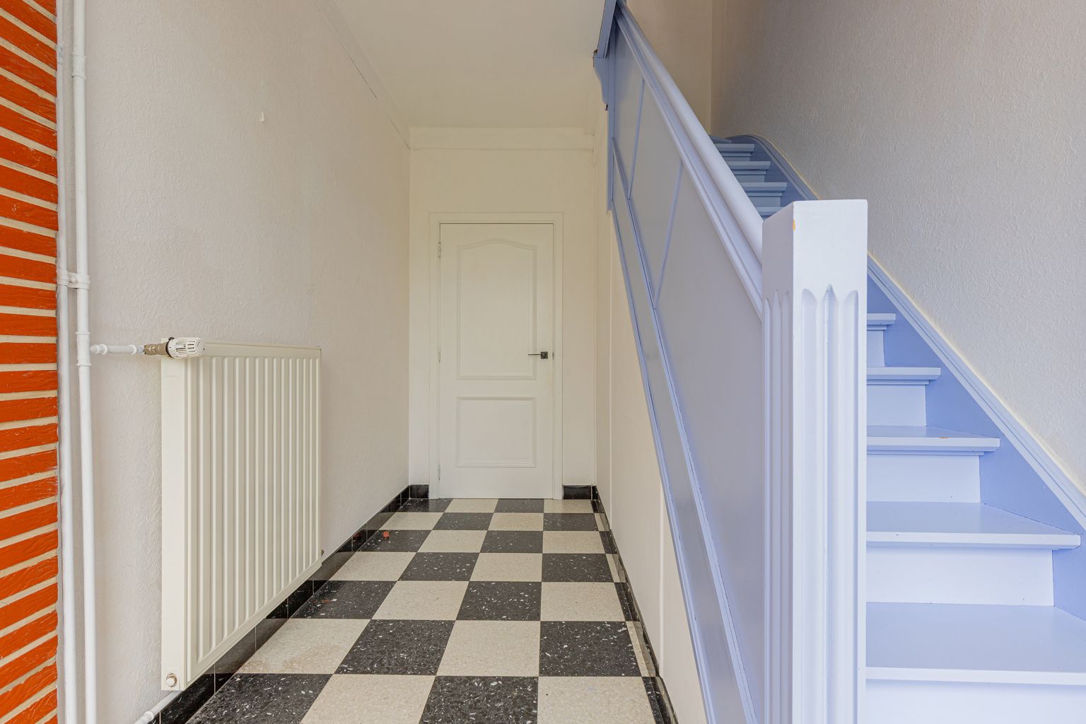 Rustig gelegen woning met 3 slaapkamers en grote tuin! foto 2