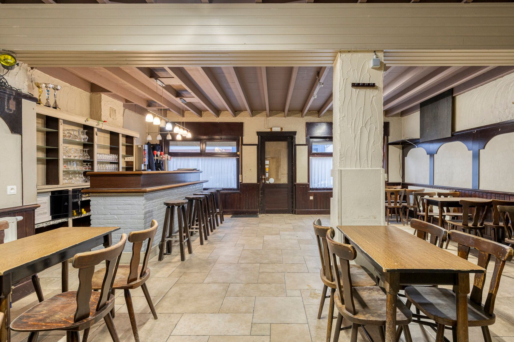 Woning met loods/grote garage en veel potentieel! foto 8