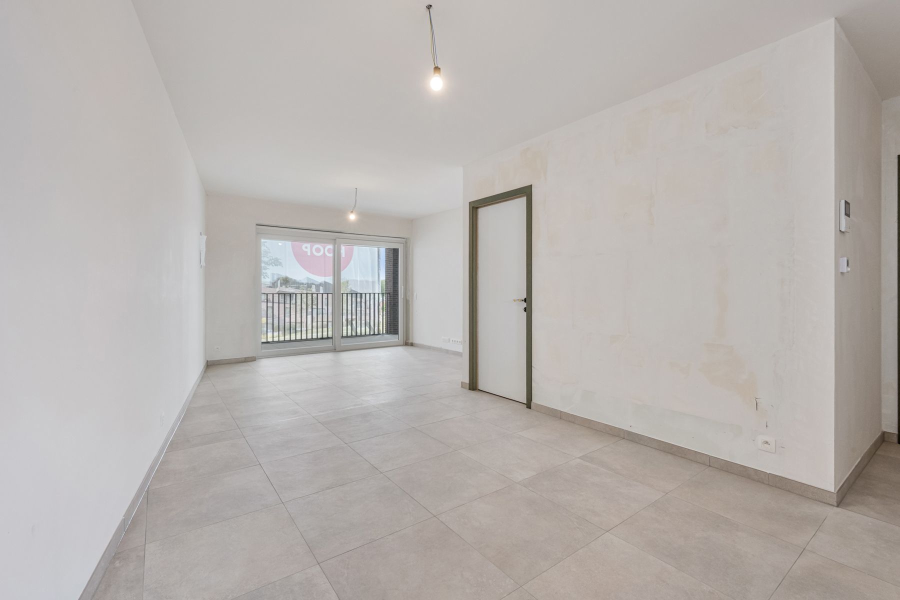 Nieuwbouwappartement met 2 slpks + terras foto 5