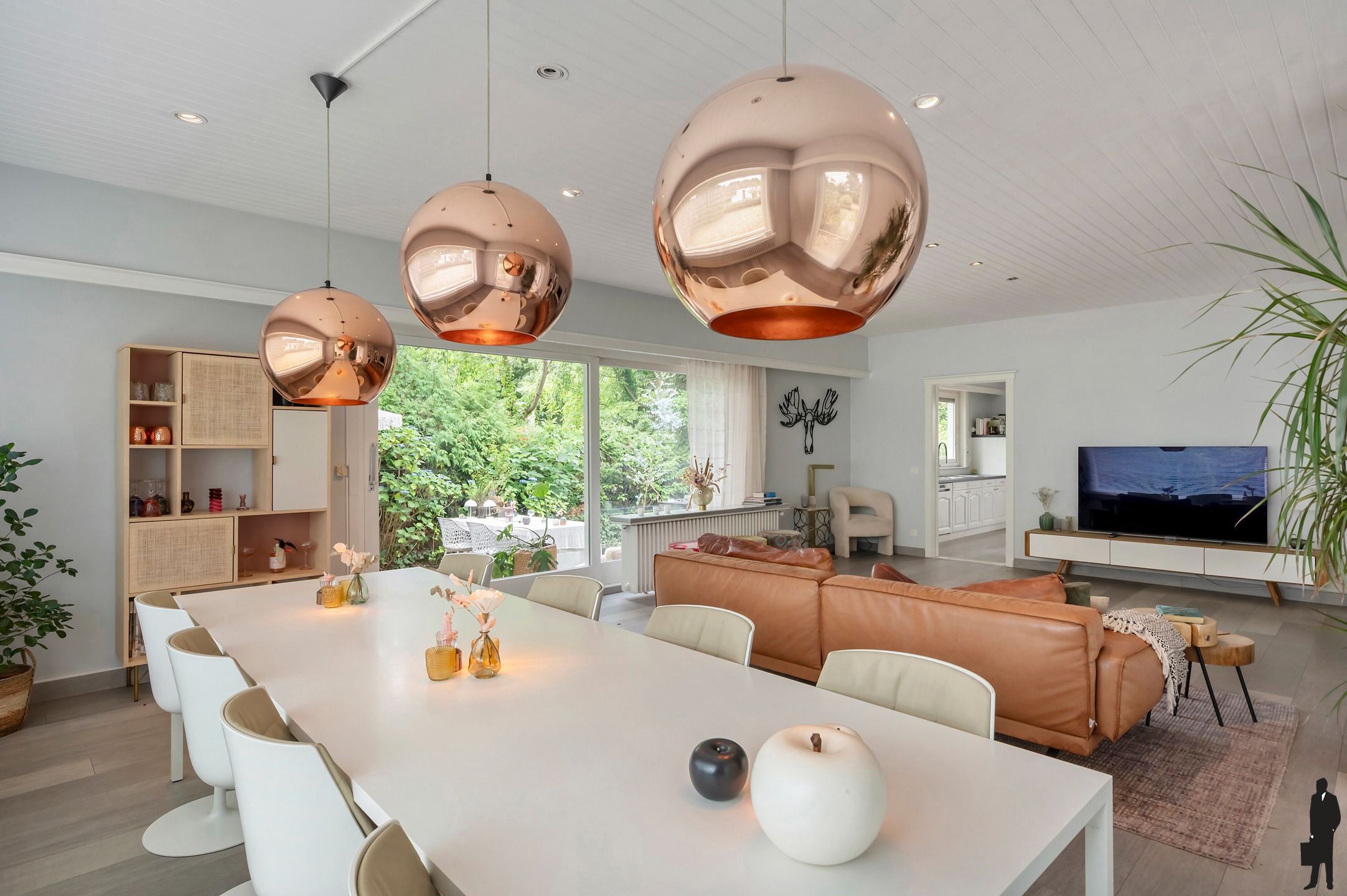 Gelijkvloerse villa op ca. 1.683 m² in centrum Brasschaat! foto 4