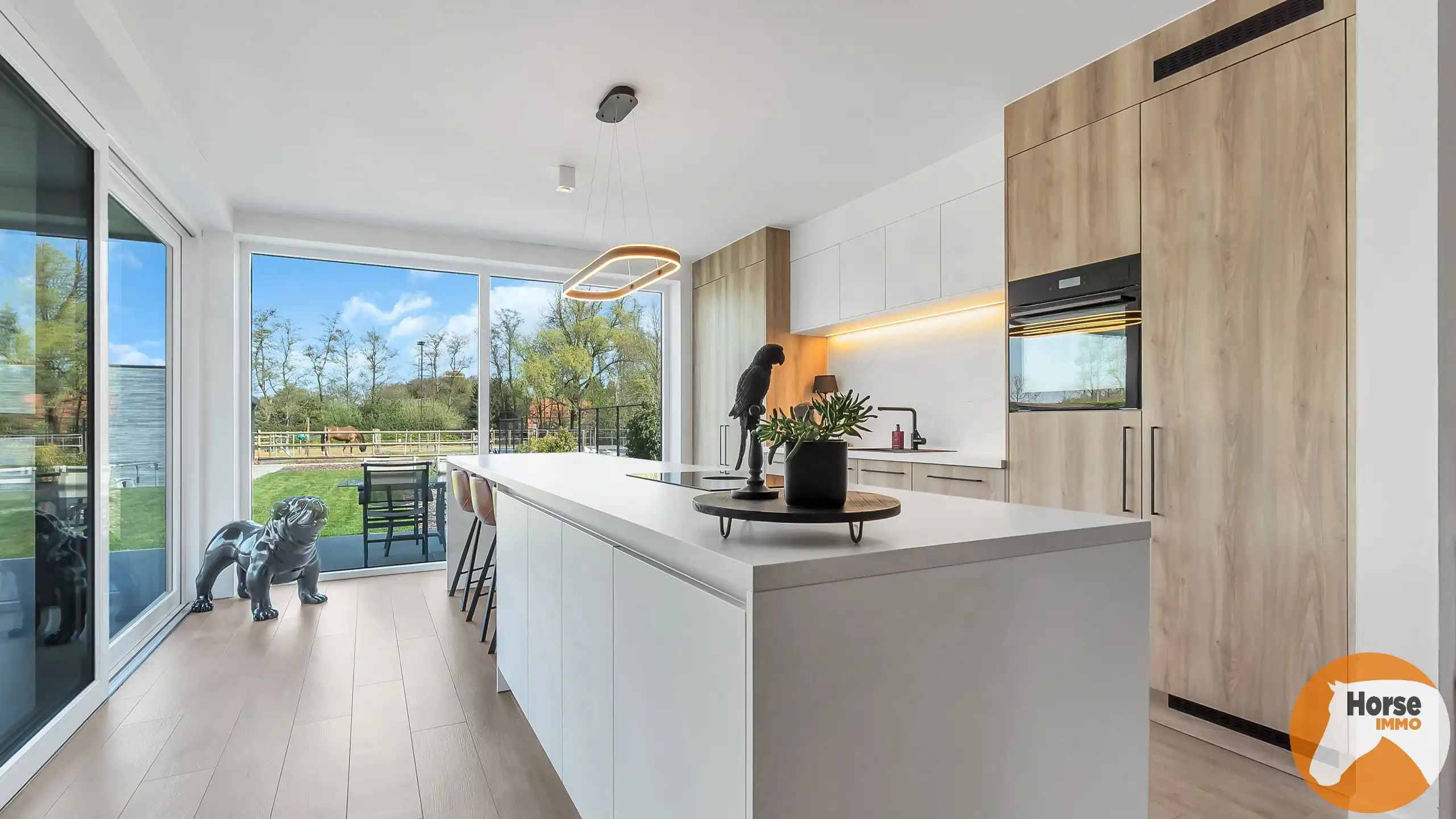 LAAKDAL-Moderne BEN-woning met paardenfaciliteit op 24,5are foto 24