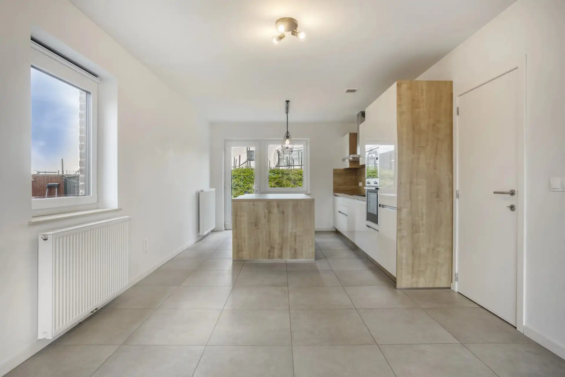 ENERGIEZUINIGE RECENTE WONING MET 4 SLAAPKAMERS MET GARAGE IN GINGELOM foto 9