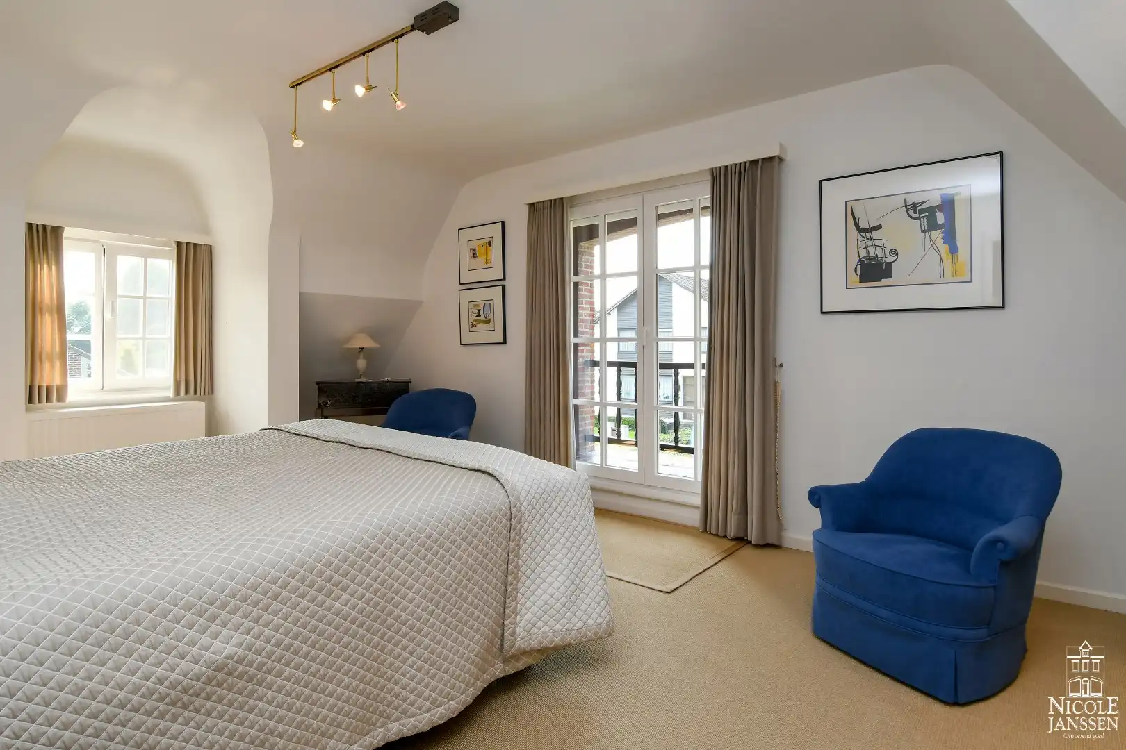 Statige villa met multifunctionele ruimte foto 16